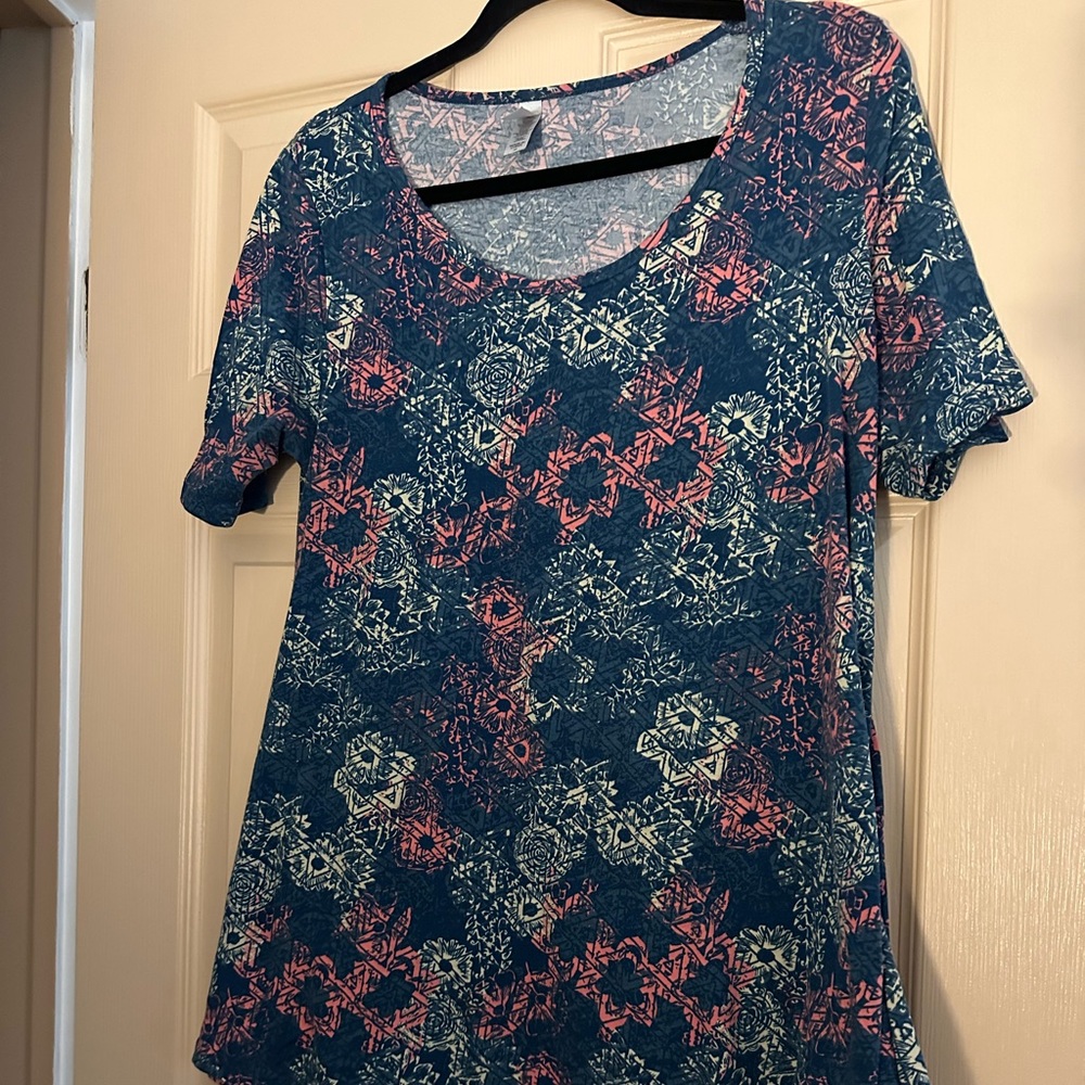4 for 25 Lularoe Perfect Tee